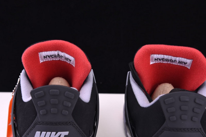 Air Jordan 4 Retro