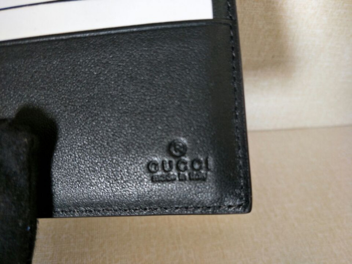 GUCCI  WITH PLAID  BEE WALLETS