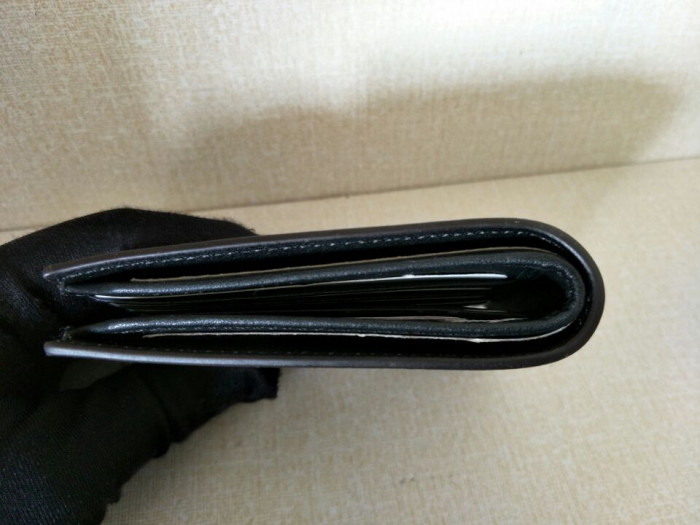 GUCCI  WITH PLAID  BEE WALLETS