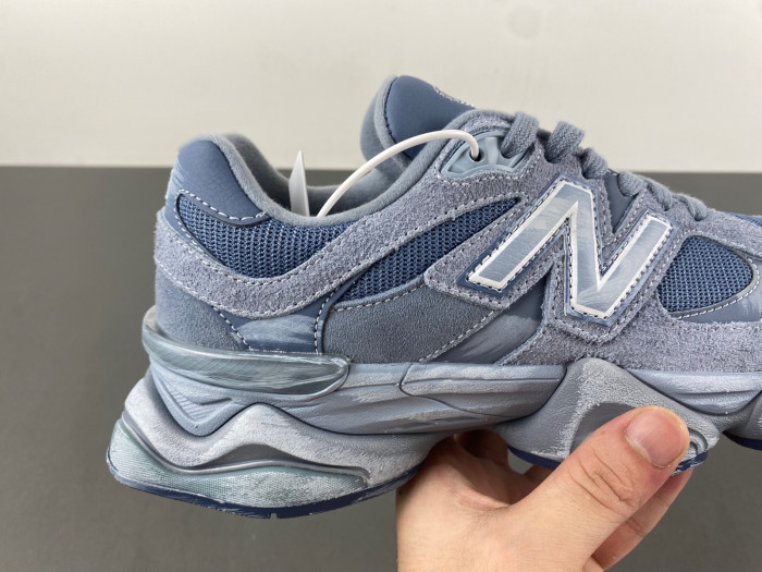 NEW BALANCE 9060  NB000043