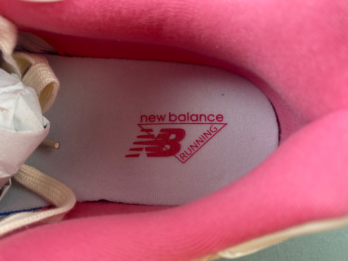 NEW BALANCE 9060  NB000044