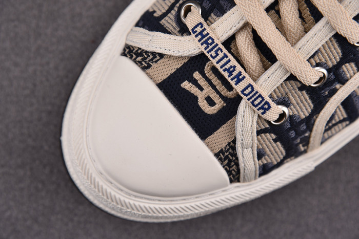 DIO*  SNEAKERS  T0000-058
