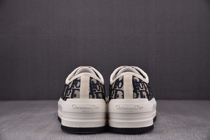 DIO*  SNEAKERS  T0000-058