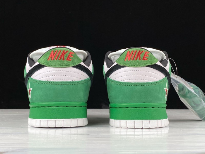 Nike dunk low sb heineken 304292-302