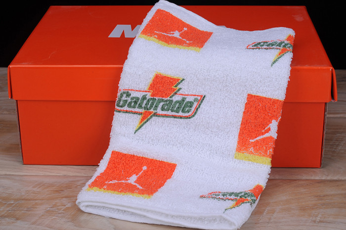 AIR JORDAN 1 RETRO HI “Gatorade” Cyber mens AJ5997-345